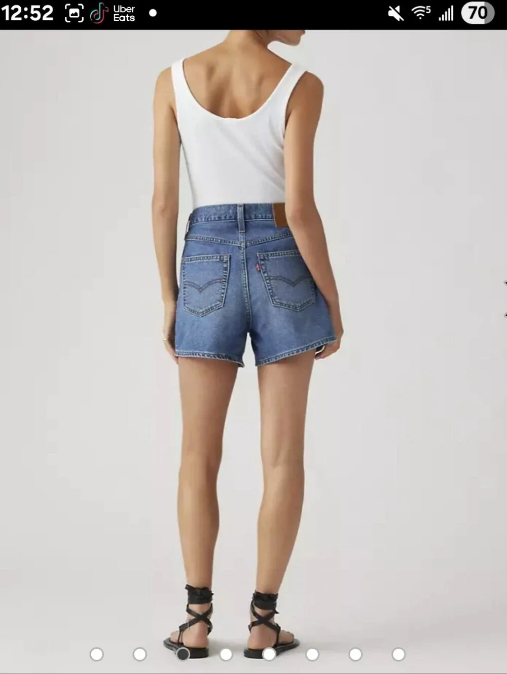 Levi's 80s mom shorts denim womens Size 28 High Rise Med Wash